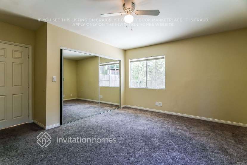 Building Photo - 7318 Zelzah Ave