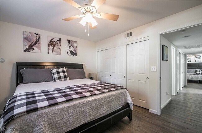 Building Photo - 101 Luna Way