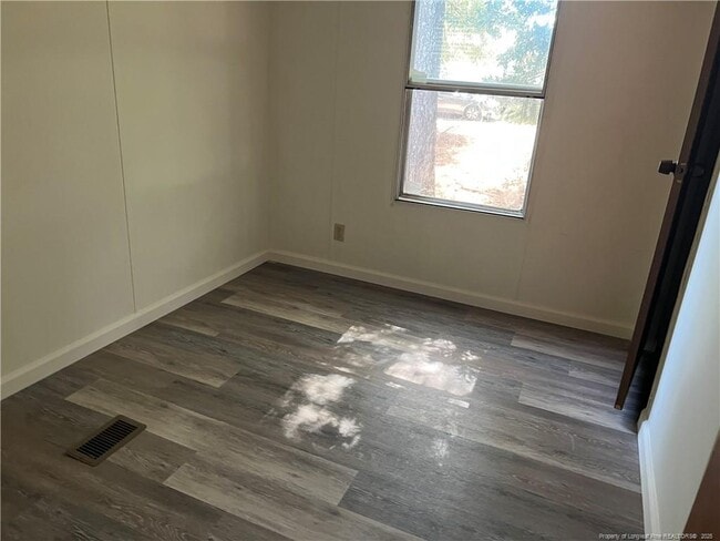 Building Photo - 4439 Betsy Ross Dr