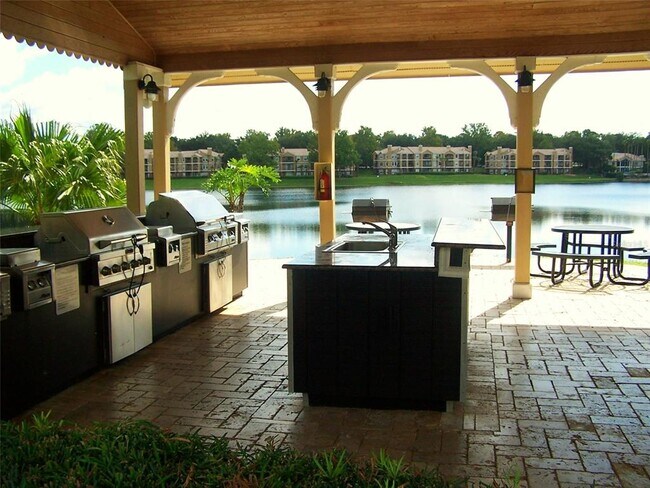 Building Photo - 1037 S Hiawassee Rd