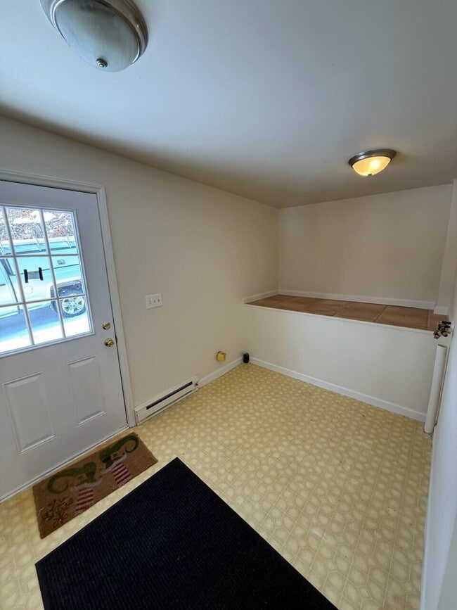 Building Photo - 3120 Radford Rd