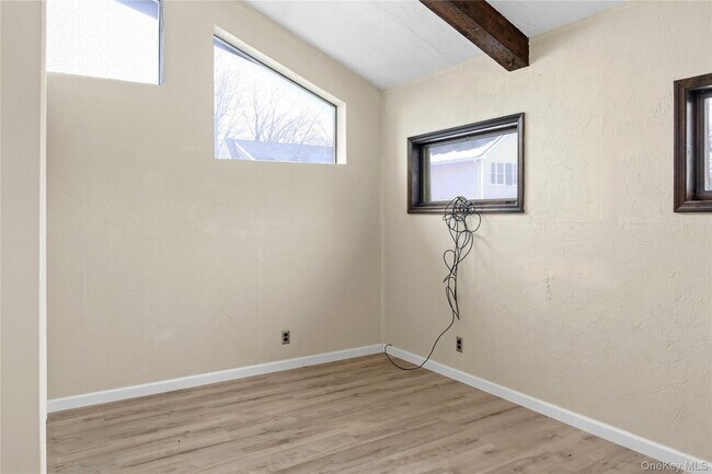 Building Photo - 378 Broadway