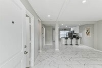 Building Photo - 6853 Chasewood Dr