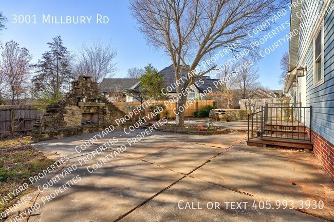 Building Photo - **Charming Cape Cod Home for Lease in the ...