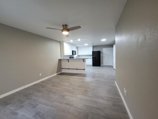 Building Photo - 9635 36th Ln