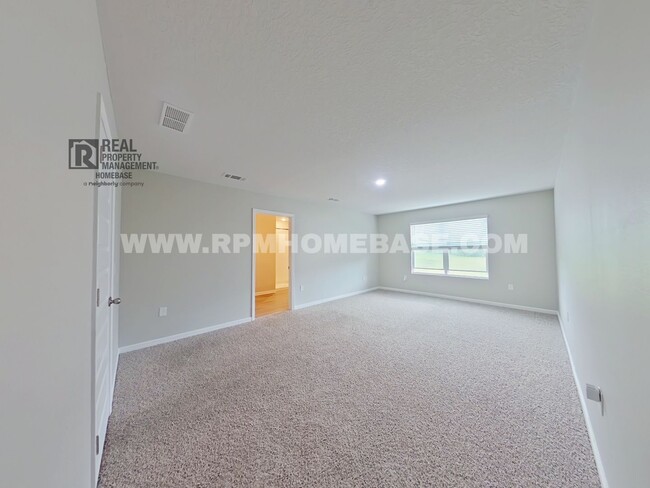 Building Photo - Spacious 5-Bedroom Home in Heritage Planta...