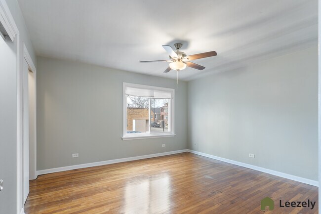 Building Photo - 2457 W 69th St