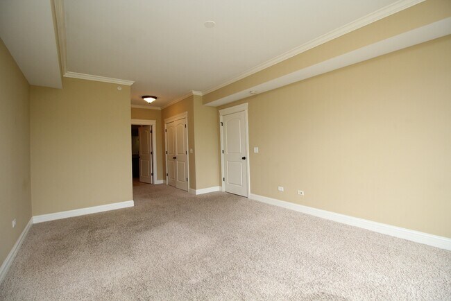Building Photo - 10765 Clocktower Dr