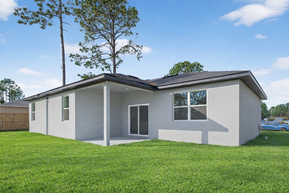 Building Photo - 1852 W Quaker Ln