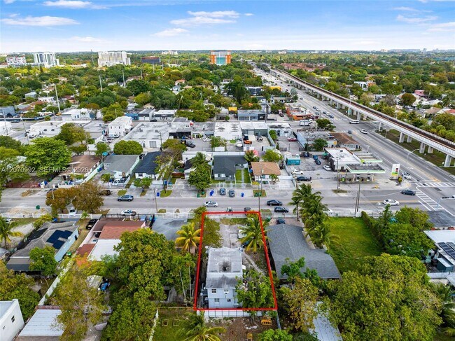 Building Photo - 1236 NW 28th St