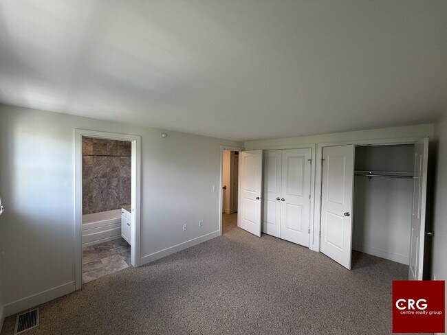 Building Photo - 104-106 Second St. Unit U10