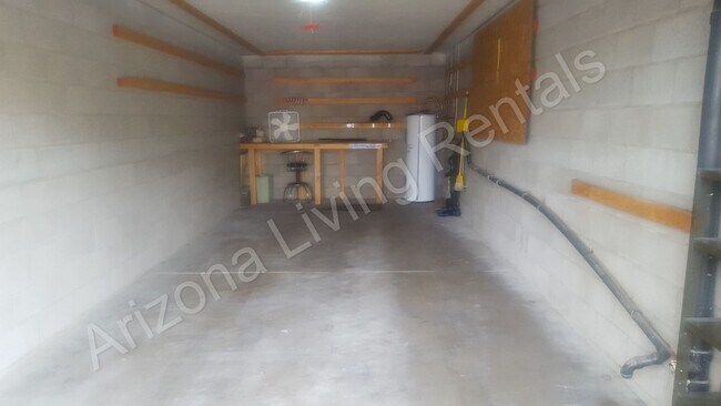 Building Photo - CONDO WITH POOL AND GARAGE