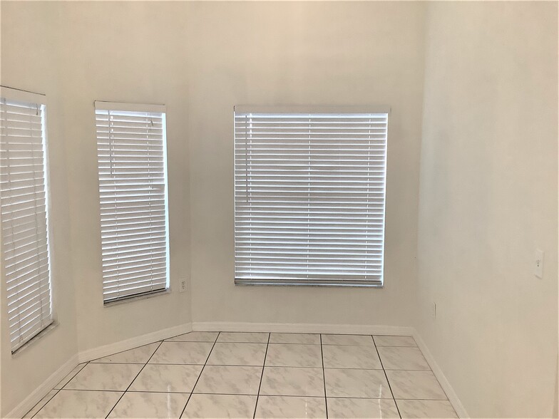 Building Photo - 2808 Berkshire Cir