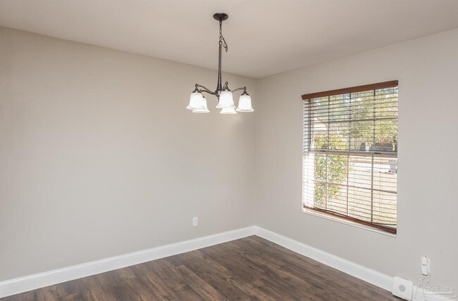 Building Photo - 8238 Li Fair Dr