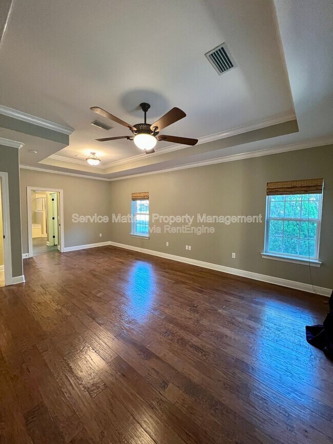 Building Photo - 2926 Greystone Dr