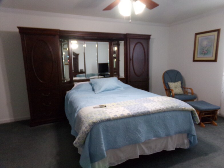 Building Photo - 5322 Shadow Walk Way