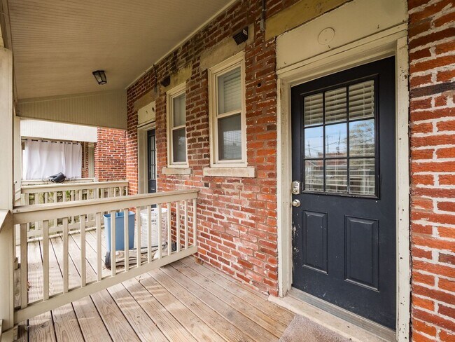 Building Photo - Available Now! Located in Merion Village, ...