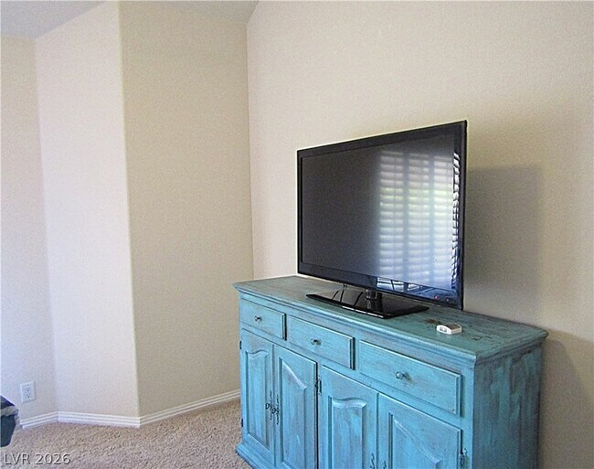 Building Photo - 8521 Heather Downs Dr
