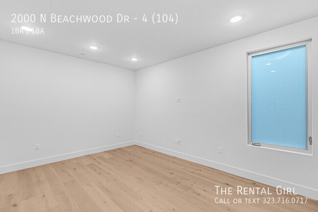 Building Photo - 2000 Beachwood Dr