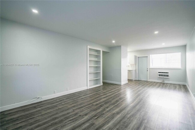 Building Photo - 6871 Abbott Ave