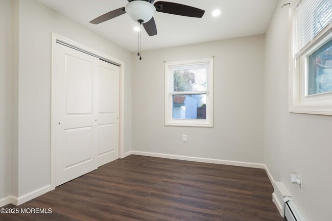 Building Photo - 603 2nd Ave