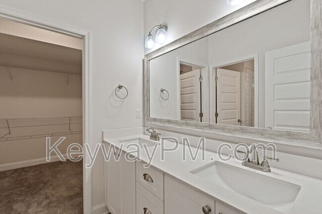 Building Photo - 314 Sumac Trail