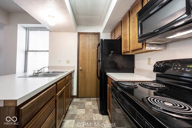 Building Photo - 3707 N Meridian St