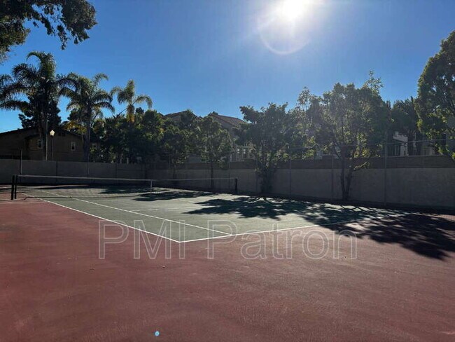 Building Photo - 7422 Seastar Dr