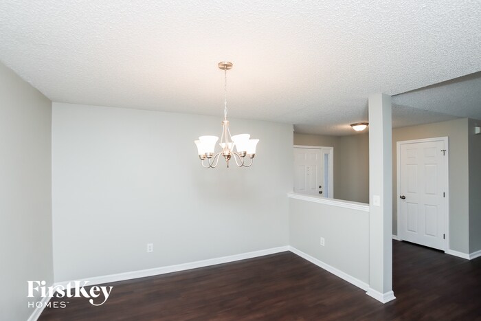 Building Photo - 782 Merrimac St SE
