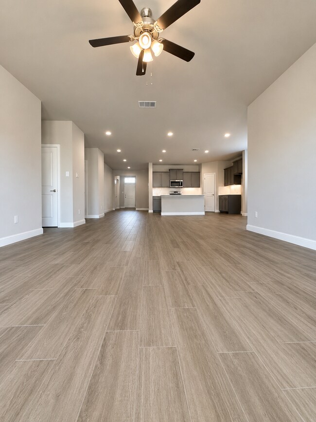Building Photo - 1232 Kerrville Ln