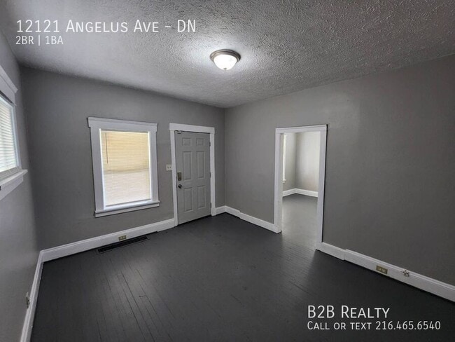 Building Photo - 12121 Angelus Ave
