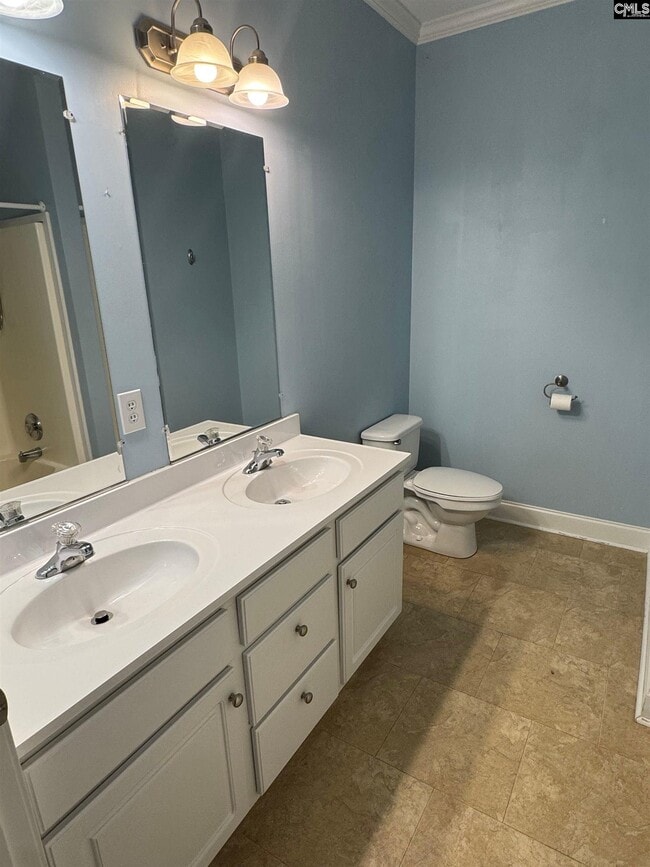 Building Photo - 121 Summerfield Dr