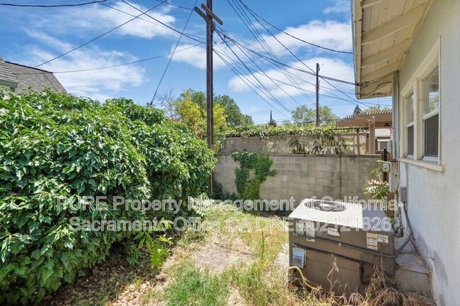 Building Photo - 2105 23rd St