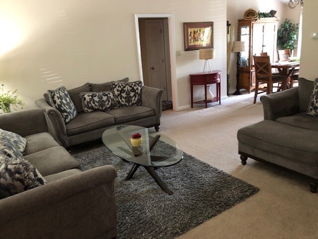 Building Photo - 3BR 2BA One level, West Knox off Westland