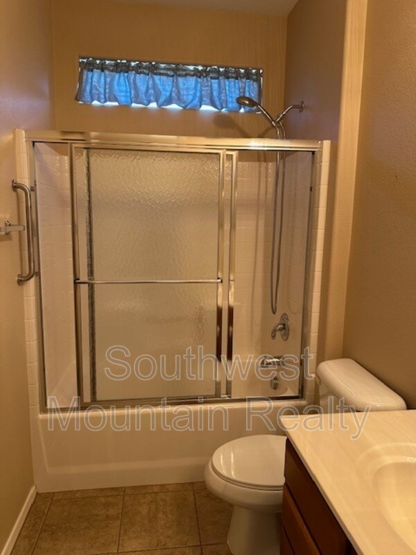 Building Photo - 4245 E Ficus Way