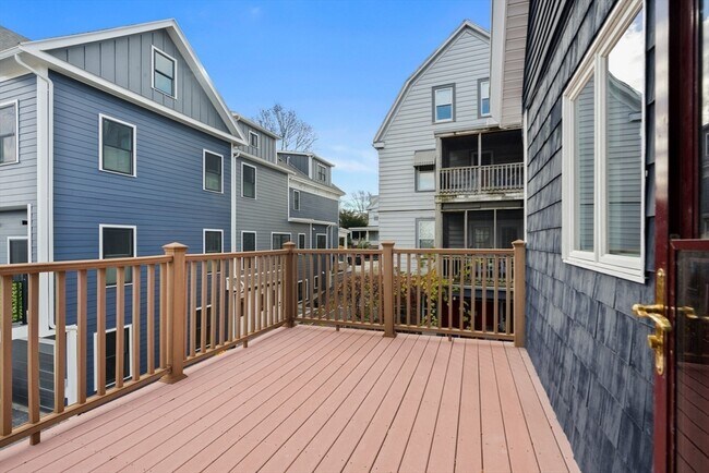 Building Photo - 31 Fenwick St