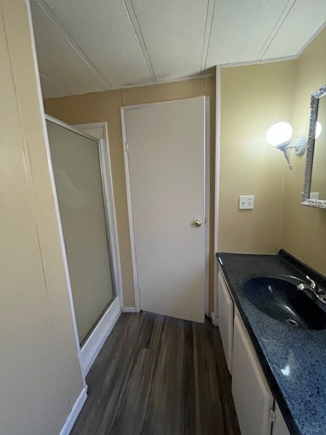 Building Photo - ***3 BEDROOM/2 BATHROOM IN DEWEY***