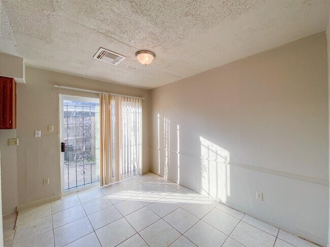 Building Photo - 11685 Alief Clodine Rd
