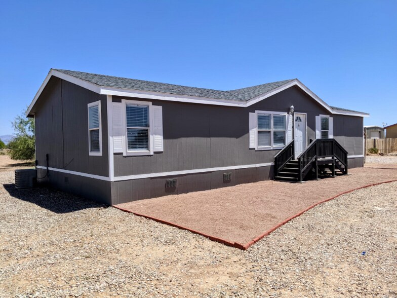 Building Photo - 10438 E Bella Ln