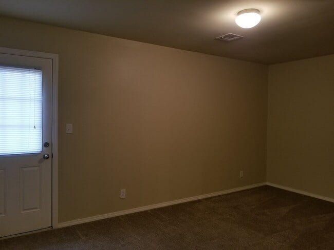 Building Photo - 3515-3515 E Hudson St