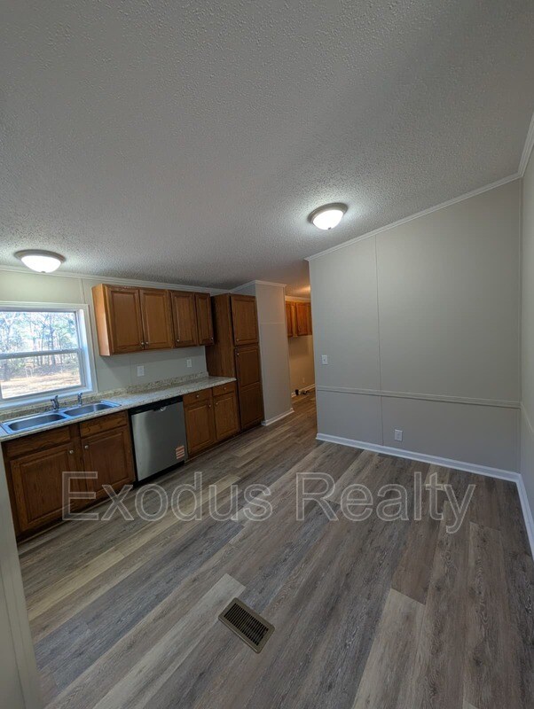 Building Photo - 832 Brooks Mangum Rd