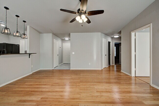 Building Photo - 1225 Briar Patch Way