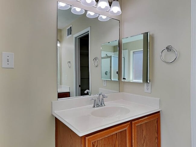 Building Photo - 11706 Dandy Park Ct