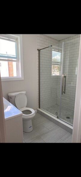 Building Photo - 63 Homer St