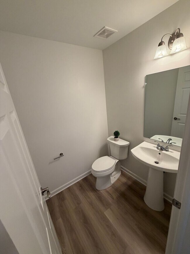 Building Photo - Beautiful and serene water view home in a secluded neighborhood!  2nd floor laundry!