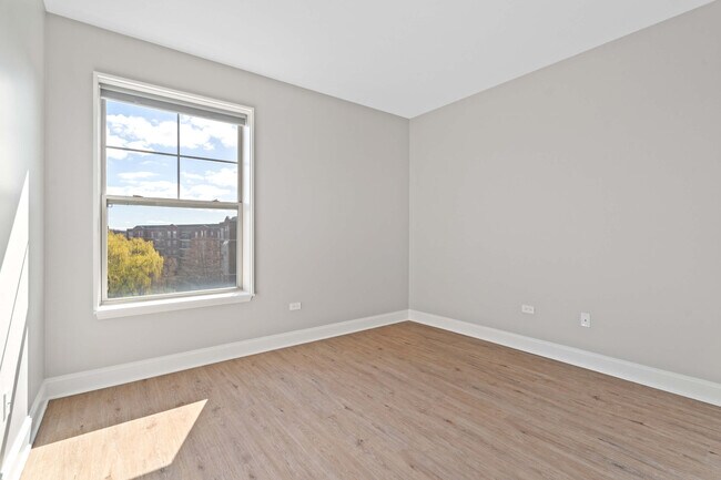 Building Photo - 511 Prestwick Ln