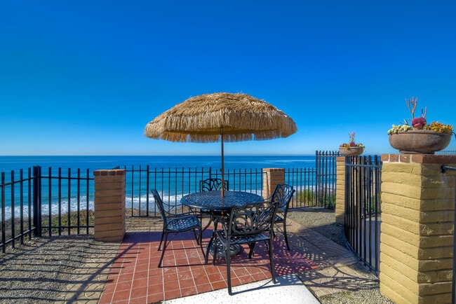 Building Photo - 190 Del Mar Shores Terrace