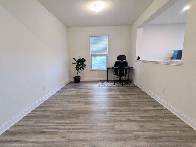 Building Photo - 3416 Osage River Trail
