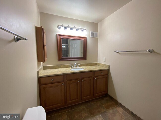 Building Photo - 9132 Conservation Way