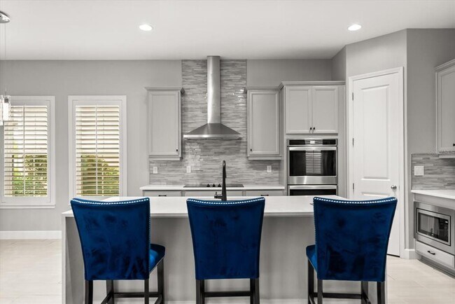 Building Photo - 6875 Arnoldson St